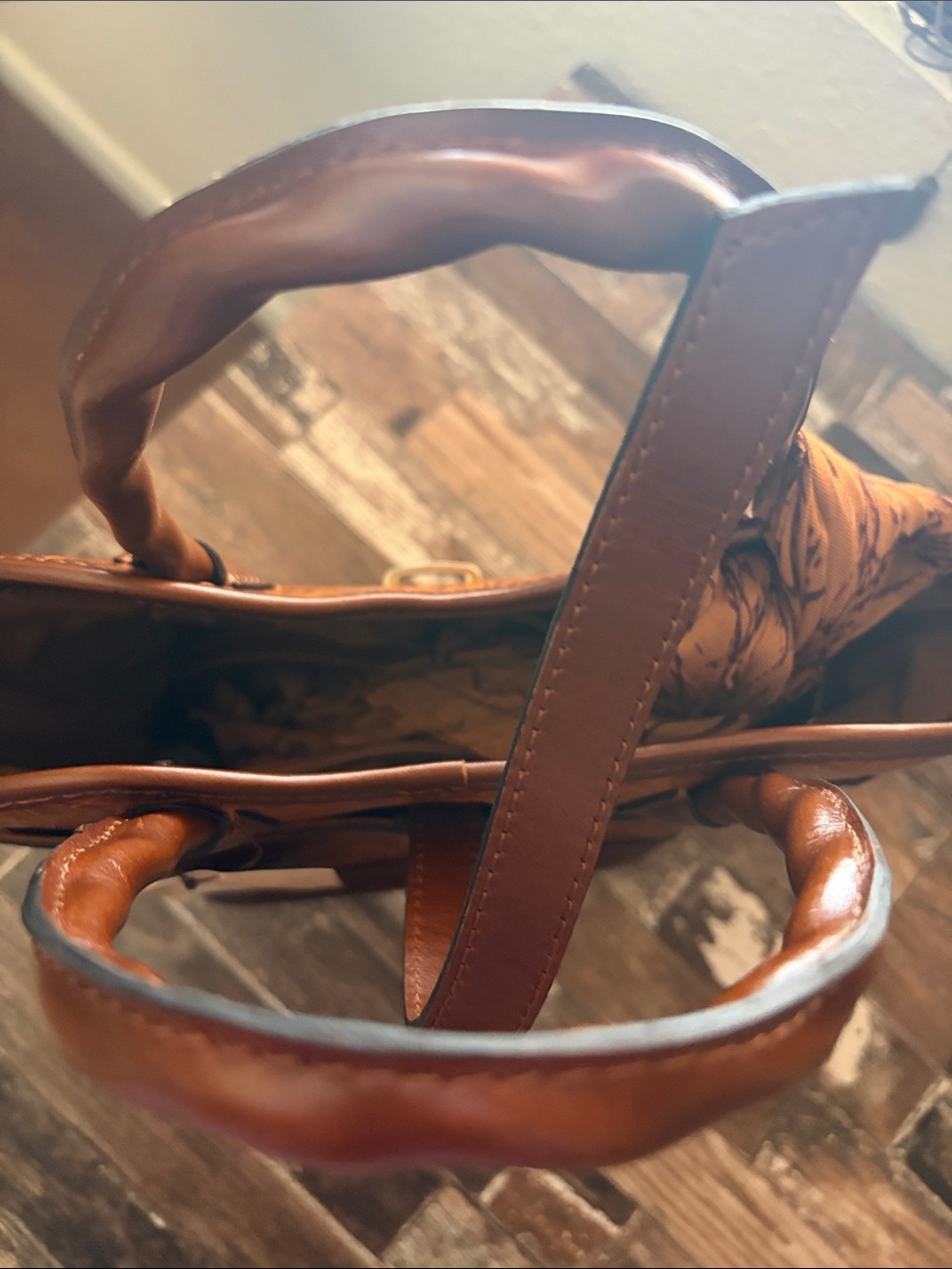 Patricia Nash Mina Tooled Leather Satchel Bucket Bag & Scarf - Picture 14 of 16